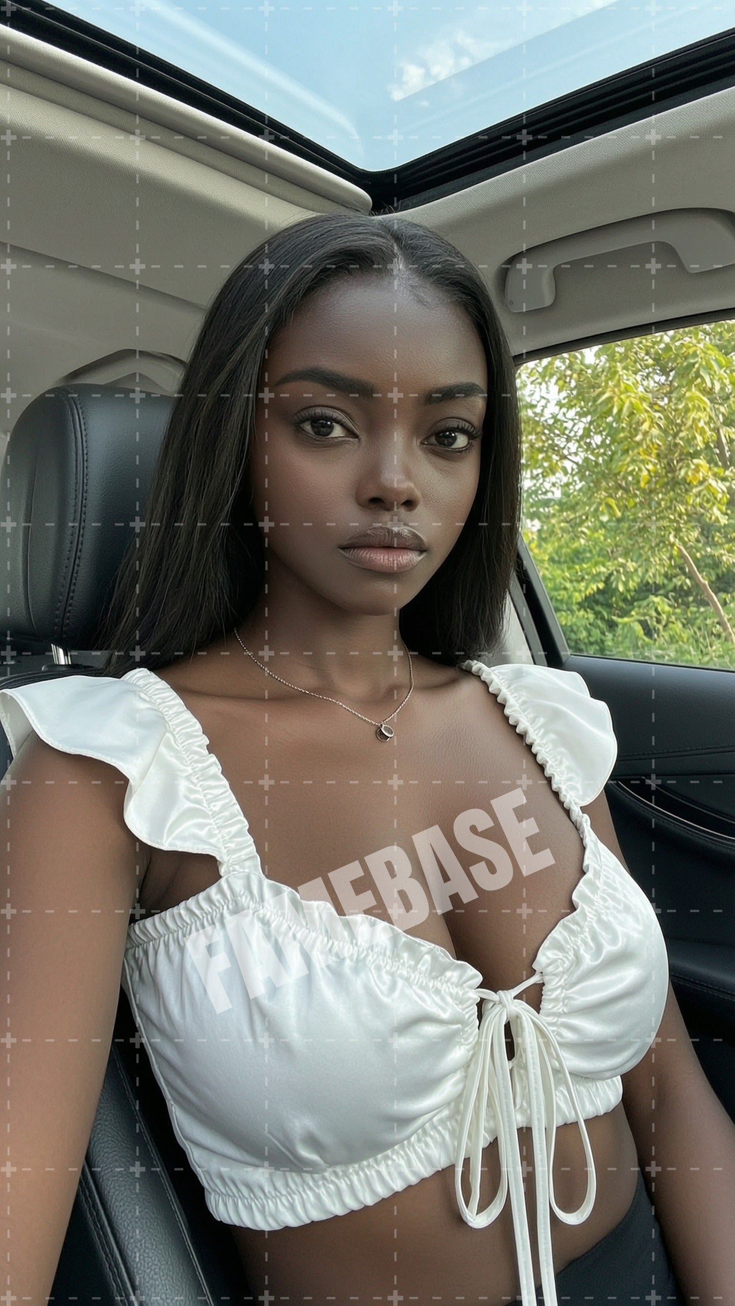 Nina Moore - Image 3