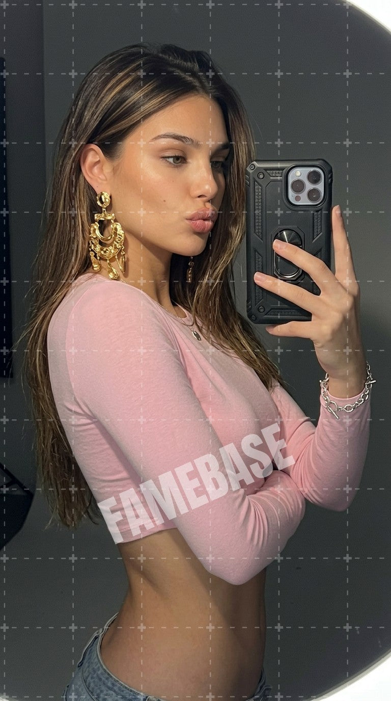 AI Latina - Iris Juarez - Image 2