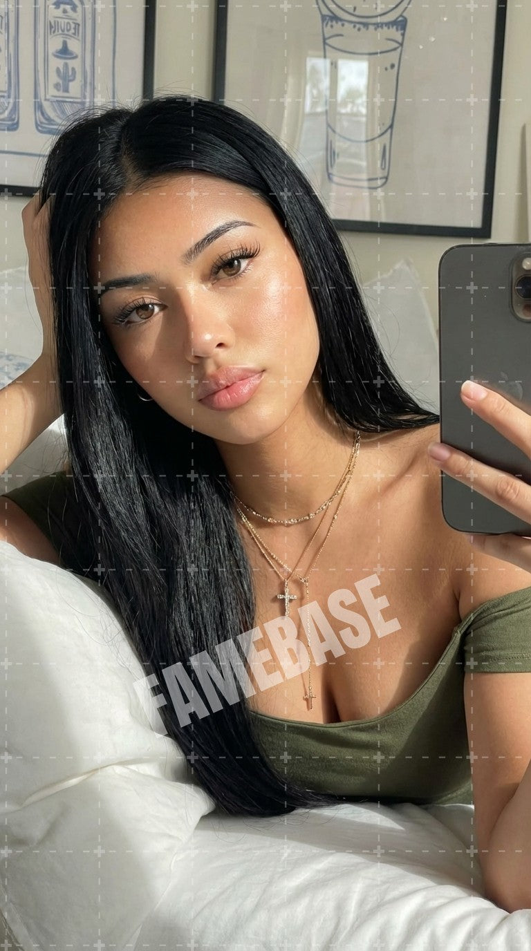 AI Latina - Malena Perez - Image 1