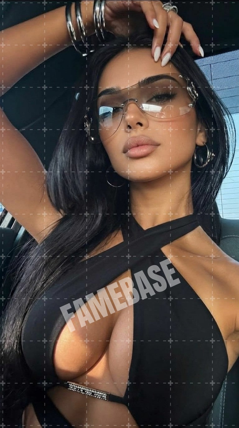 AI Latina - Malena Lopez - Image 1