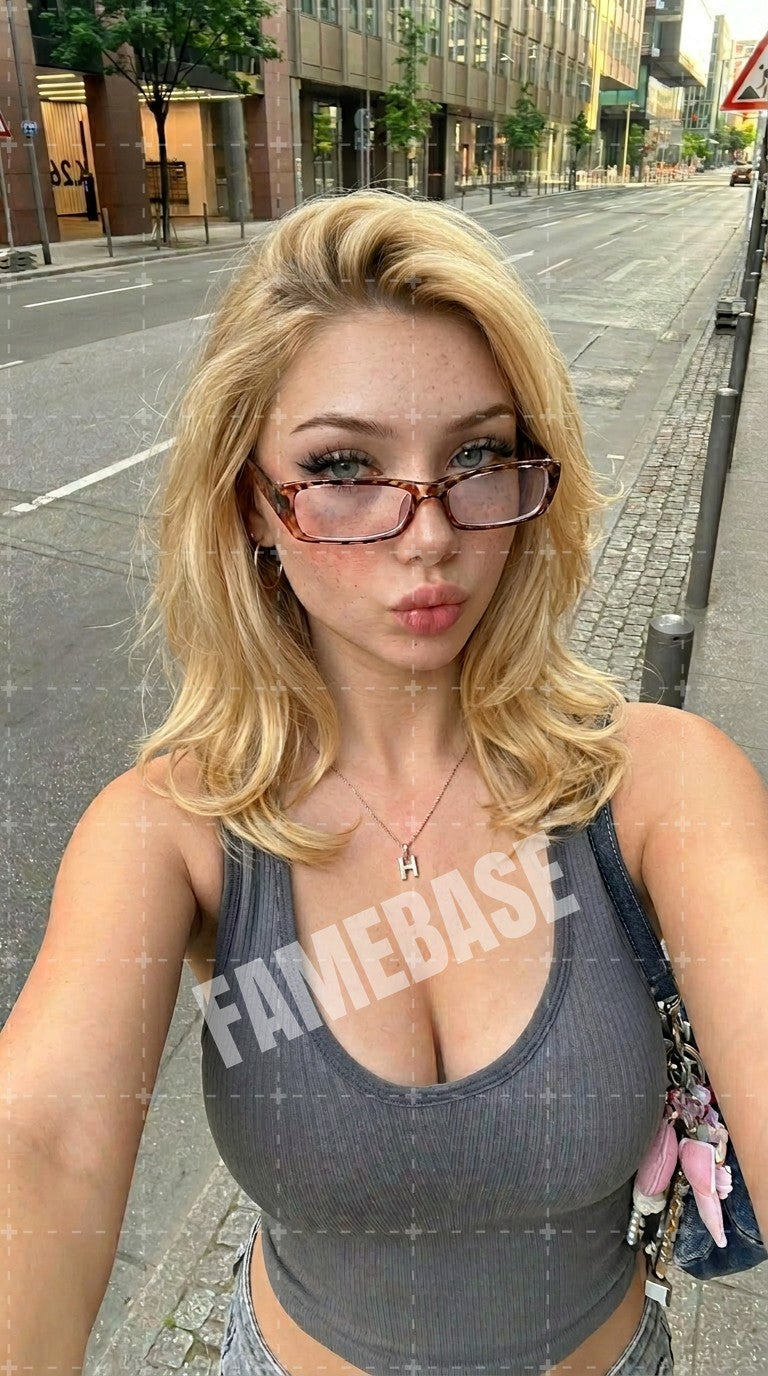 AI Cutei - Phoebe Moon - Image 3