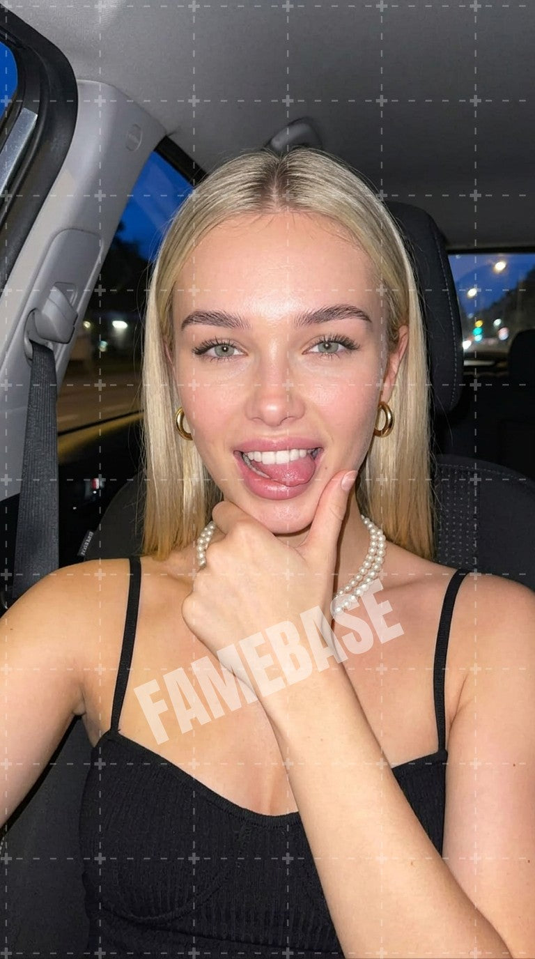AI Cutei - Hazel King - Image 2