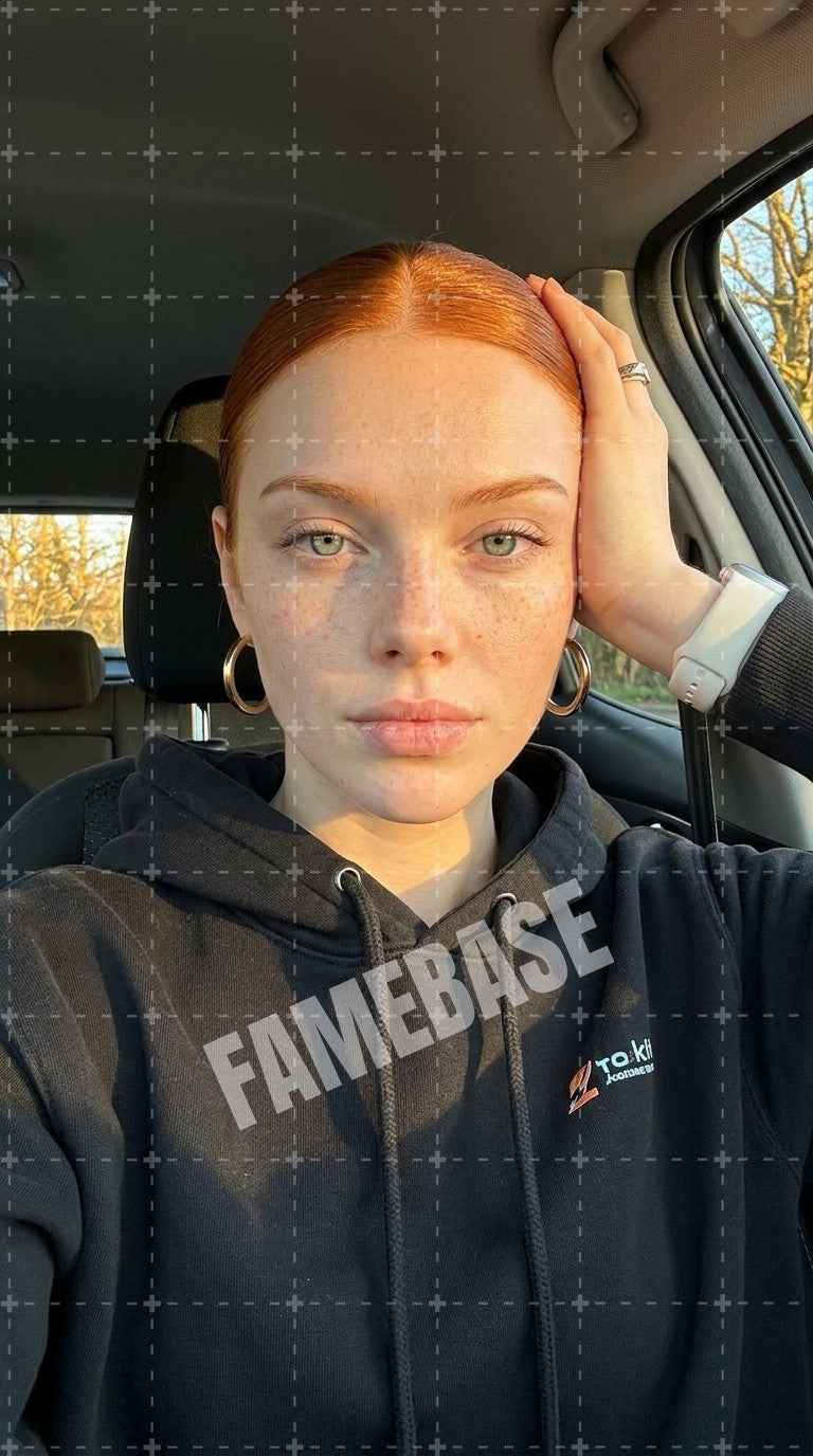 AI Cutei - Rosie Elowen - Image 7